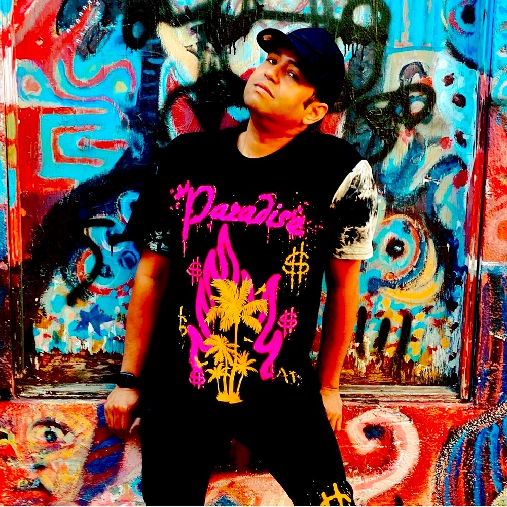 Large Fashion Nova Men Black/Tie-Dye Sleeved Paradise Print Short Sleeve T-Shirt